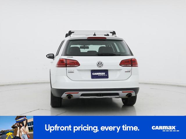 Photo of 2017 White Volkswagen Golf Alltrack