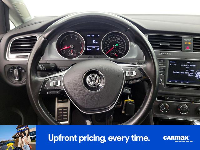 Photo of 2017 White Volkswagen Golf Alltrack