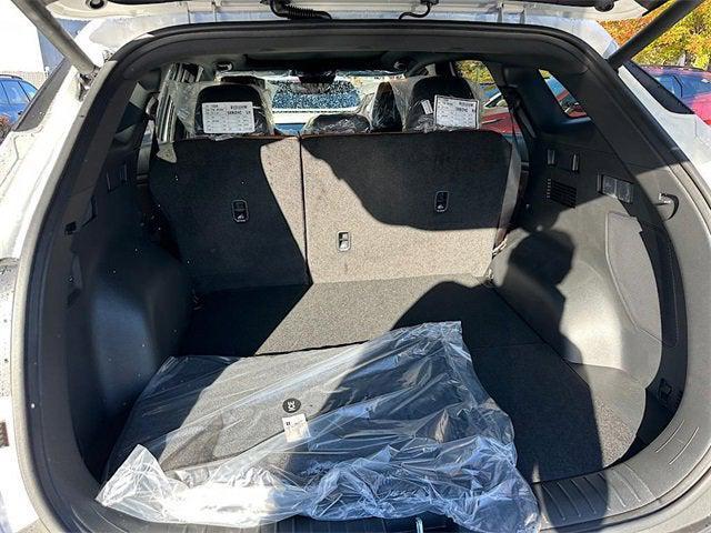 Photo of 2026 Glacial White Pearl Kia Sportage