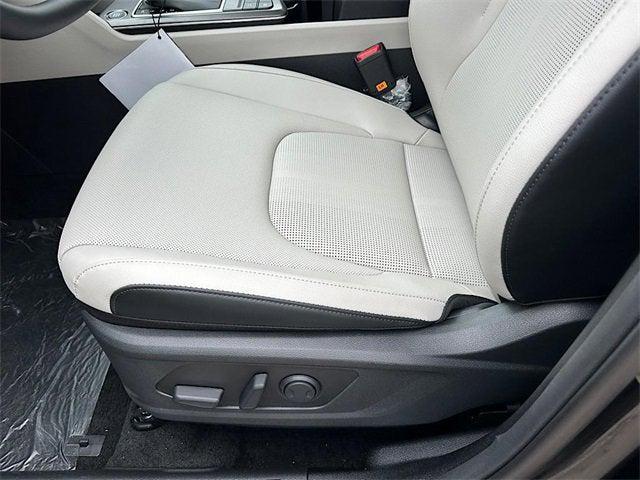 Photo of 2026 Ebony Black Kia Sportage