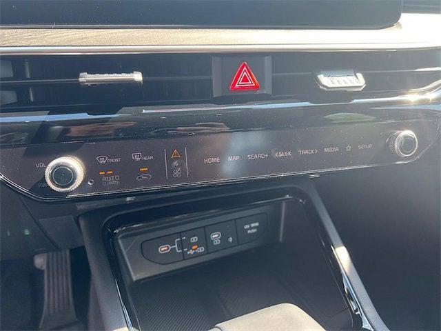 Photo of 2026 Snow White Pearl Kia K5