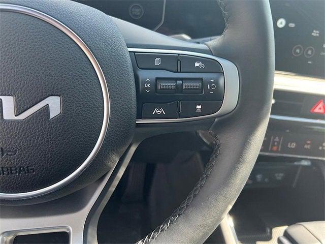 Photo of 2026 Snow White Pearl Kia K5