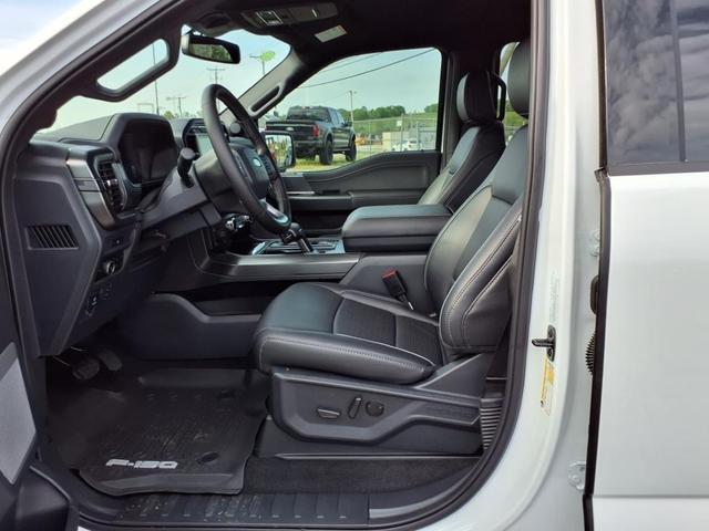 Photo of 2025 Oxford White Ford F-150
