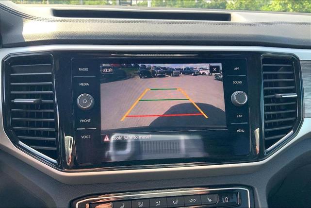 Photo of 2022 Tourmaline Blue Metallic Volkswagen Atlas Cross Sport