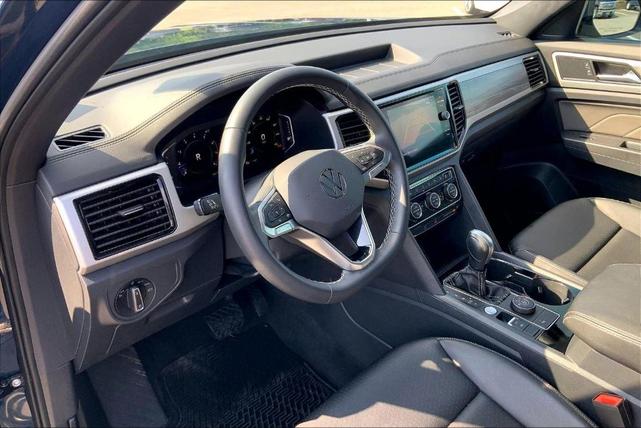 Photo of 2022 Tourmaline Blue Metallic Volkswagen Atlas Cross Sport