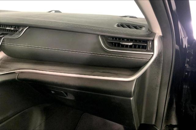 Photo of 2021 Diamond Black Jeep Grand Cherokee L