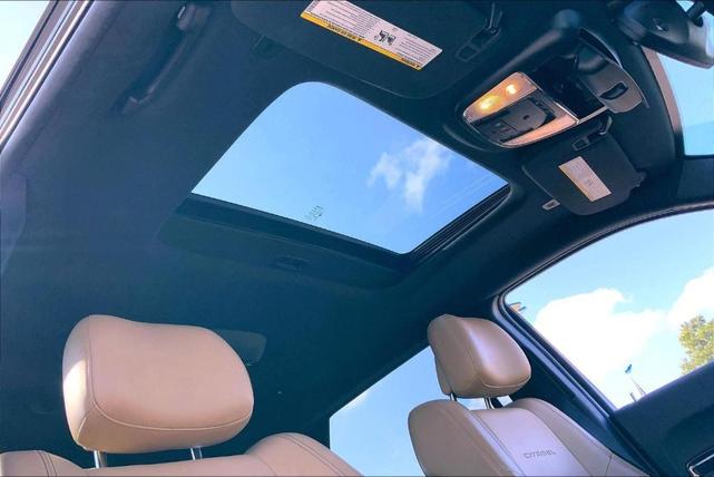 Photo of 2017 DB Black Crystal Clearcoat Dodge Durango