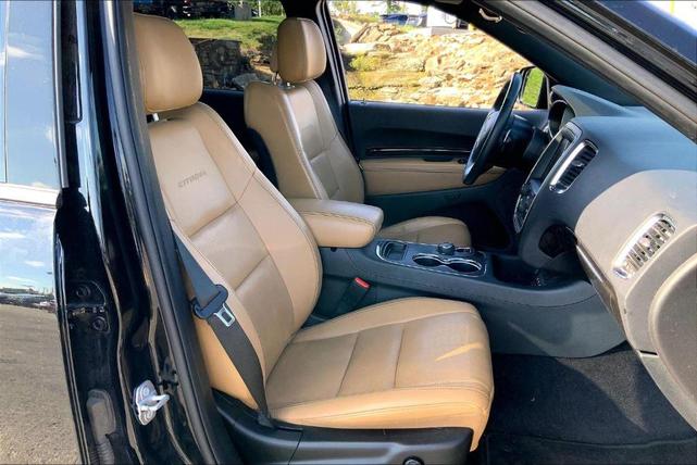 Photo of 2017 DB Black Crystal Clearcoat Dodge Durango