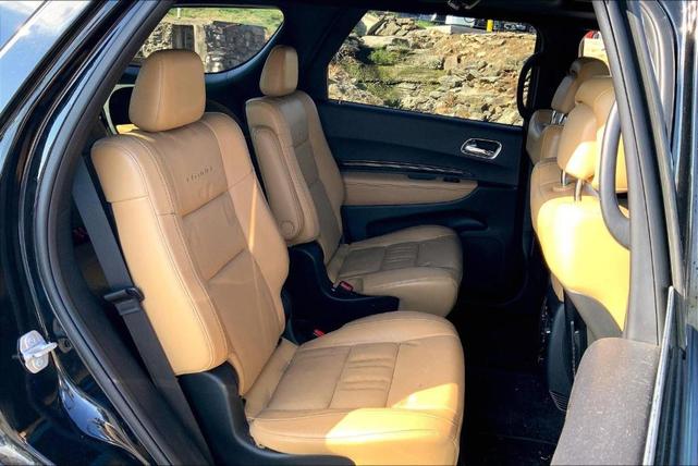 Photo of 2017 DB Black Crystal Clearcoat Dodge Durango