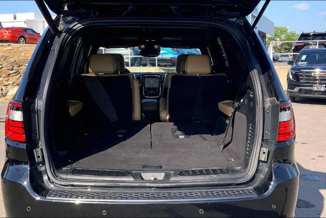 Photo of 2017 DB Black Crystal Clearcoat Dodge Durango