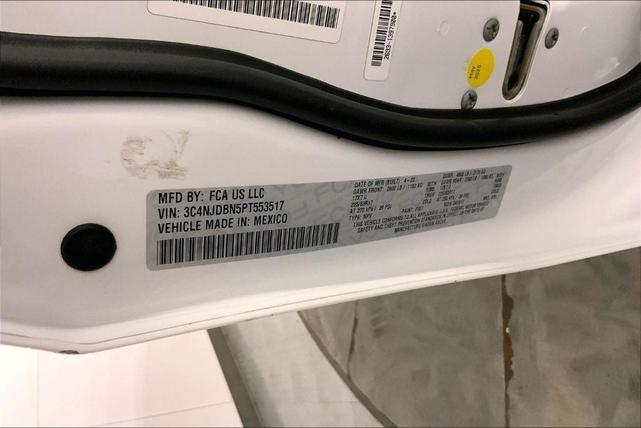 Photo of 2023 Bright White Clearcoat Jeep Compass