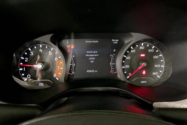 Photo of 2023 Bright White Clearcoat Jeep Compass