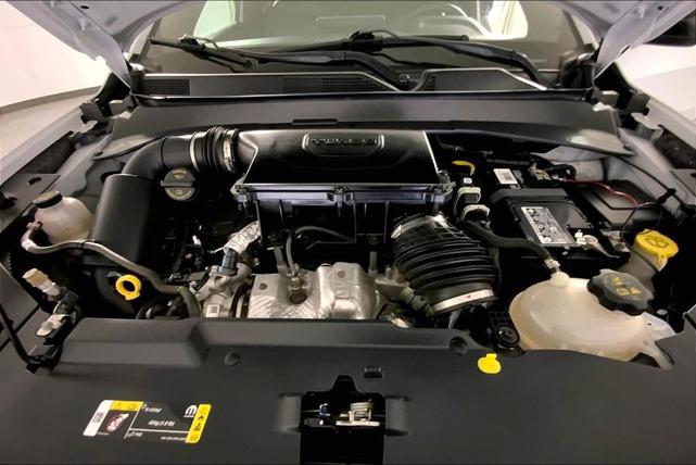 Photo of 2023 Bright White Clearcoat Jeep Compass
