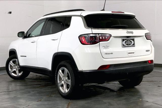 Photo of 2023 Bright White Clearcoat Jeep Compass