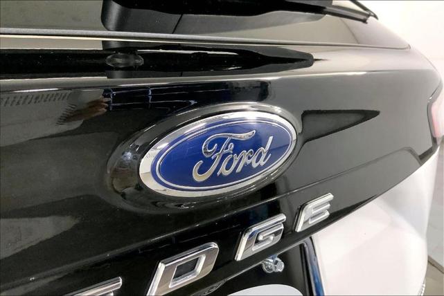 Photo of 2024 Oxford White Ford Edge