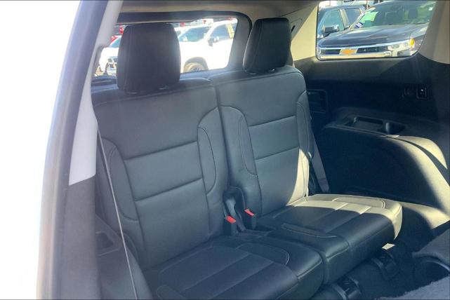 Photo of 2020 Summit White GMC Acadia