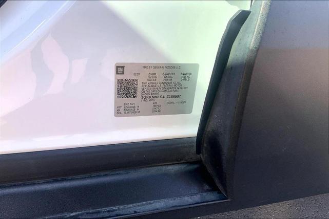 Photo of 2020 Summit White GMC Acadia