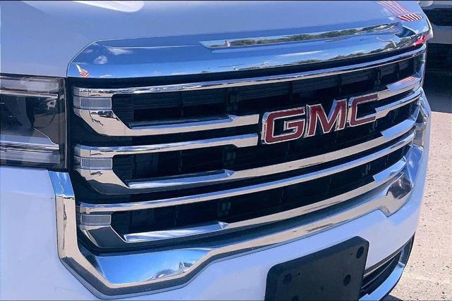 Photo of 2020 Summit White GMC Acadia