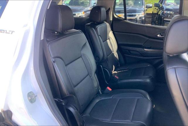 Photo of 2020 Summit White GMC Acadia