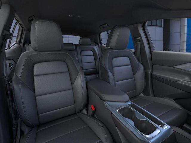 Photo of 2025 Summit White Chevrolet Equinox EV