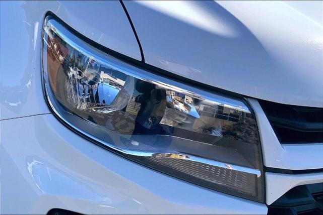 Photo of 2021 Summit White Chevrolet Colorado