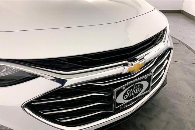 Photo of 2023 Summit White Chevrolet Malibu