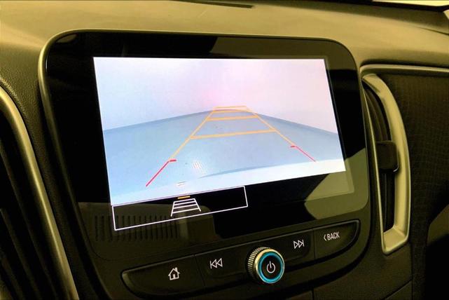Photo of 2023 Summit White Chevrolet Malibu