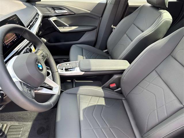 Photo of 2025 Space Silver Metallic BMW X1