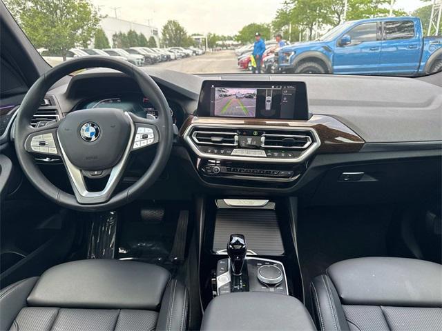 Photo of 2023 Gray Metallic BMW X3