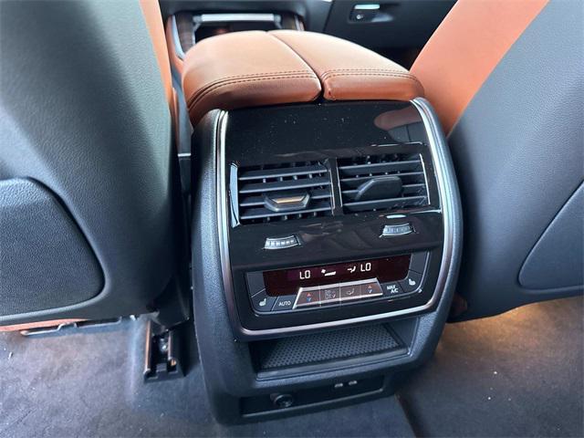 Photo of 2026 Tanzanite Blue II Metallic BMW X5