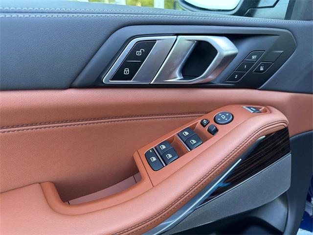 Photo of 2026 Tanzanite Blue II Metallic BMW X5
