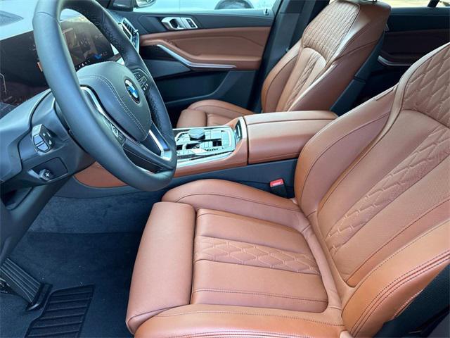 Photo of 2026 Tanzanite Blue II Metallic BMW X5