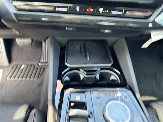 Photo of 2026 Black Sapphire Metallic BMW 530