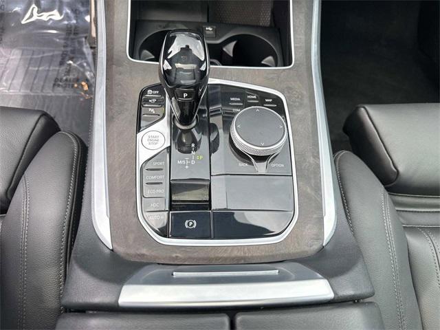 Photo of 2022 Black Sapphire Metallic BMW X5