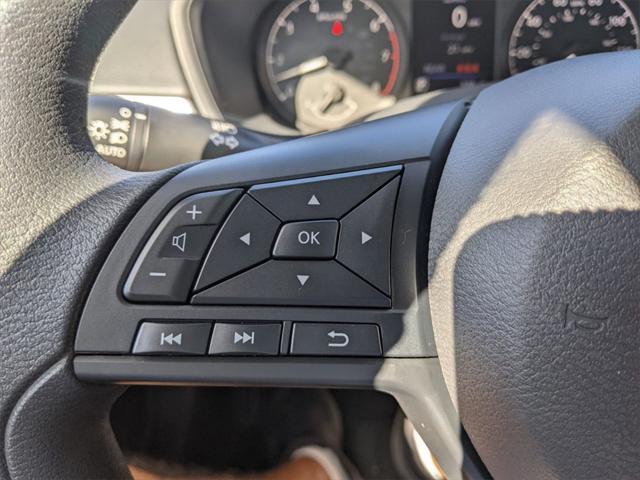 Photo of 2025 Super Black Clearcoat Nissan Altima