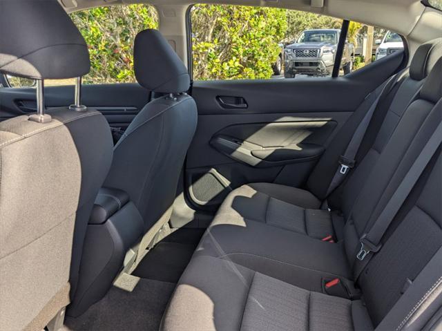 Photo of 2025 Super Black Clearcoat Nissan Altima