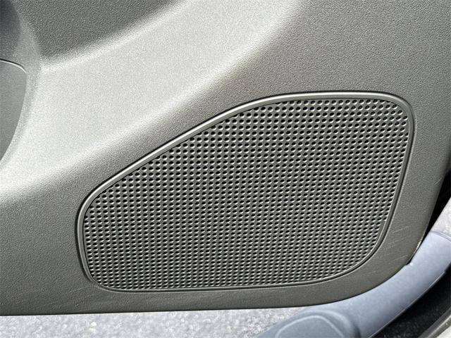 Photo of 2021 Magnetic Black Pearl Nissan Frontier