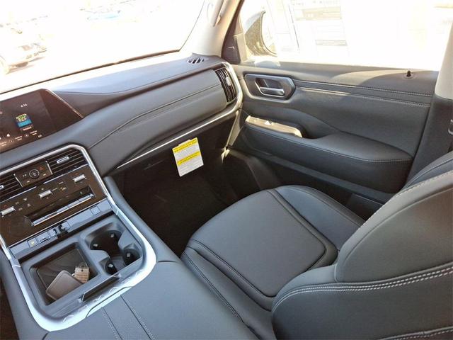 Photo of 2025 Super Black Nissan Armada