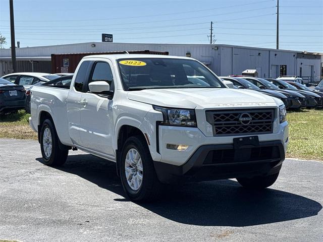 Photo of 2022 Glacier White Nissan Frontier
