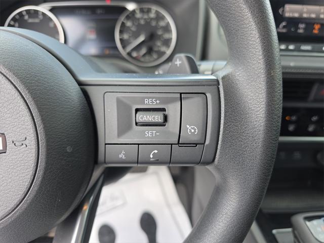 Photo of 2023 Super Black Nissan Rogue