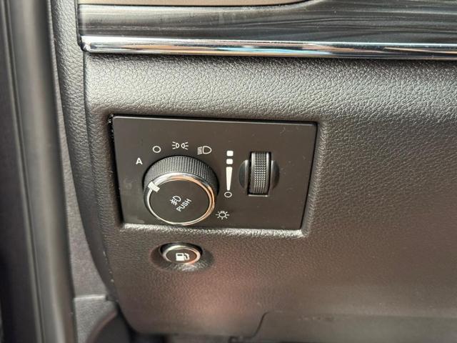 Photo of 2020 Gray Jeep Grand Cherokee