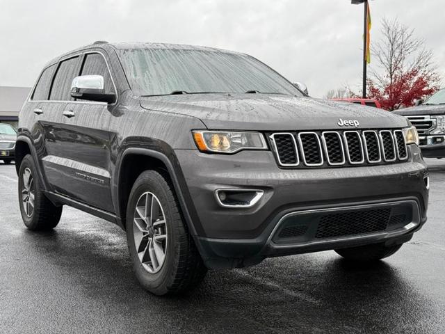 Photo of 2020 Gray Jeep Grand Cherokee