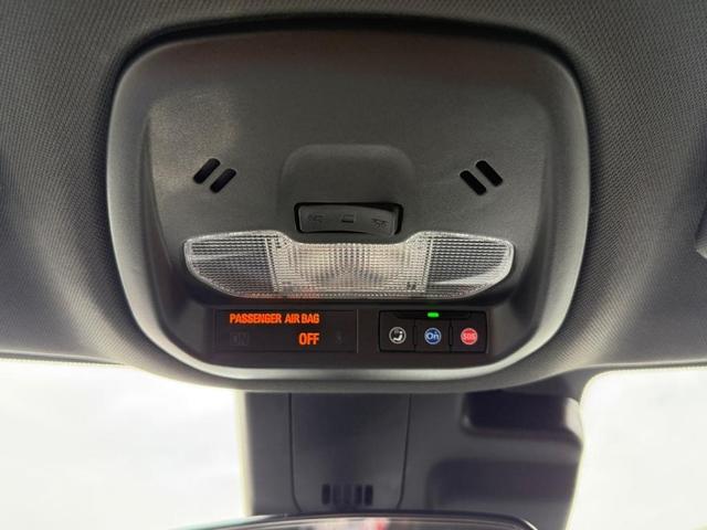 Photo of 2024 White Chevrolet Trax