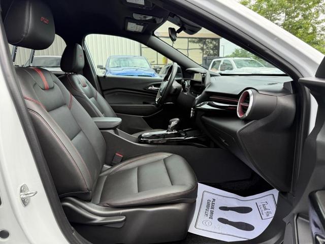 Photo of 2024 White Chevrolet Trax
