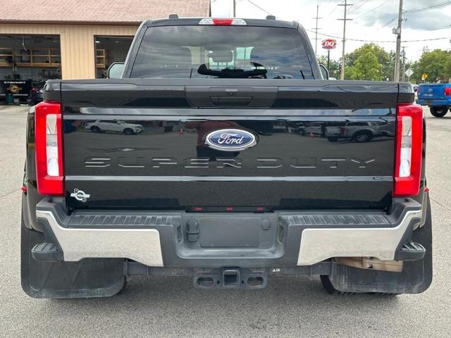 Photo of 2024 Black Ford F-350