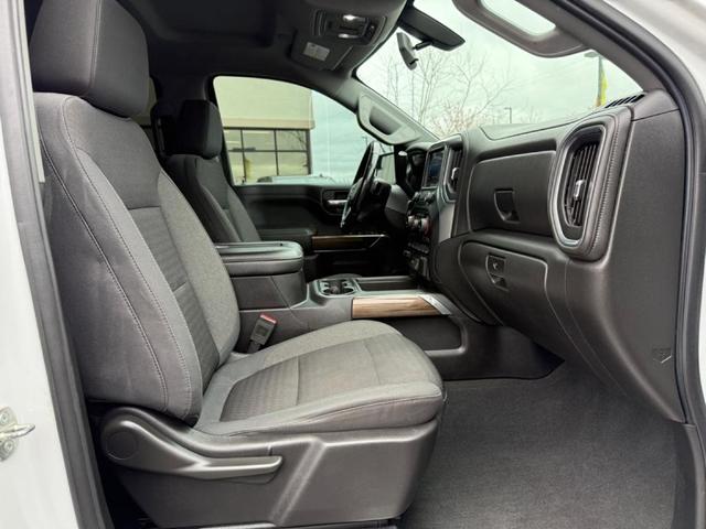 Photo of 2019 White Chevrolet Silverado 1500