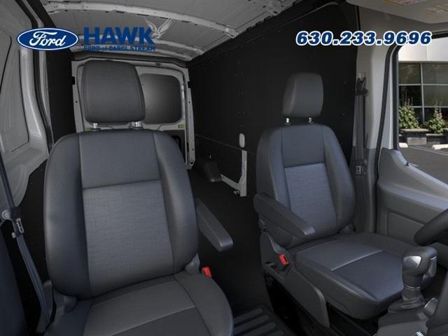 Photo of 2025 Oxford White Ford Transit-150