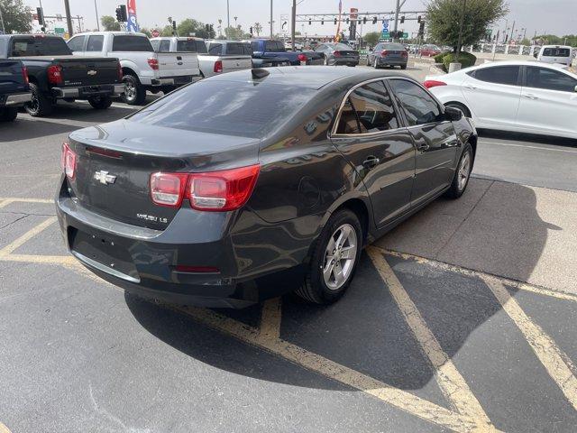 Photo of 2015 Ashen Gray Metallic Chevrolet Malibu