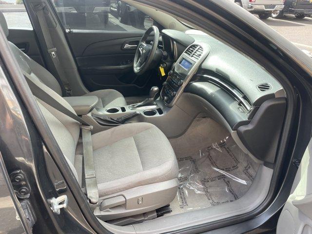 Photo of 2015 Ashen Gray Metallic Chevrolet Malibu