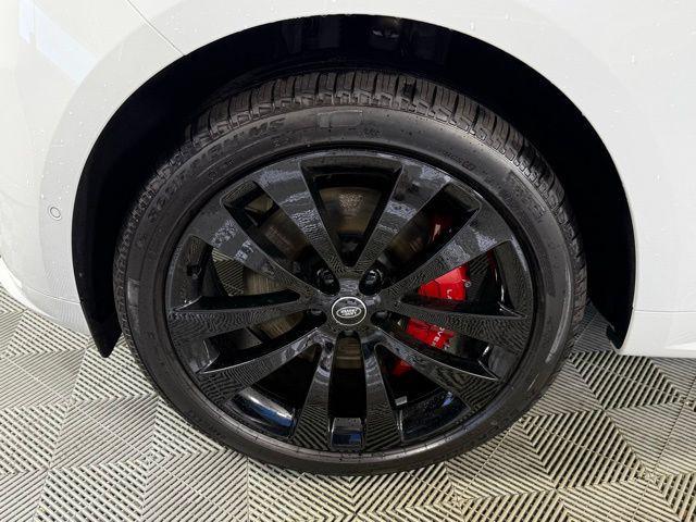 Photo of 2025 Fuji White Land Rover Range Rover Sport